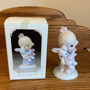 1978 Precious Moments “Jesus Loves Me”